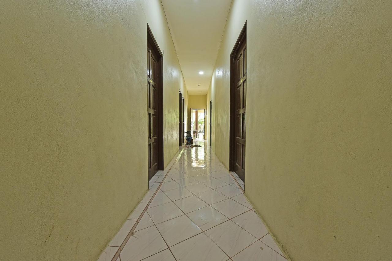 Oyo 90596 Casaria Inn Paka エクステリア 写真